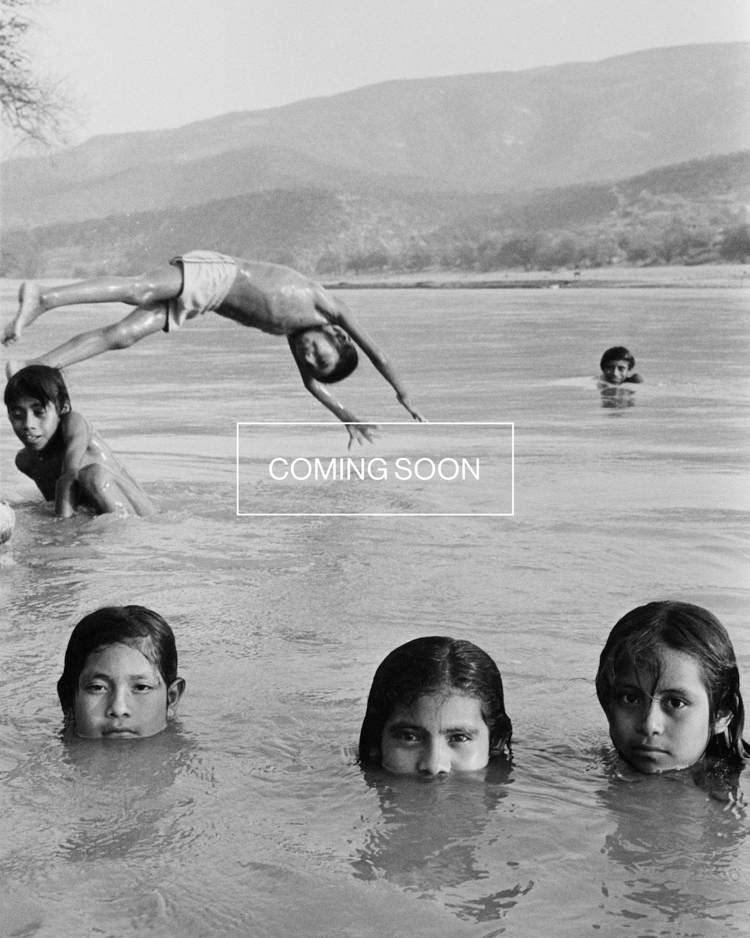 Magnum Square Print: Abbas