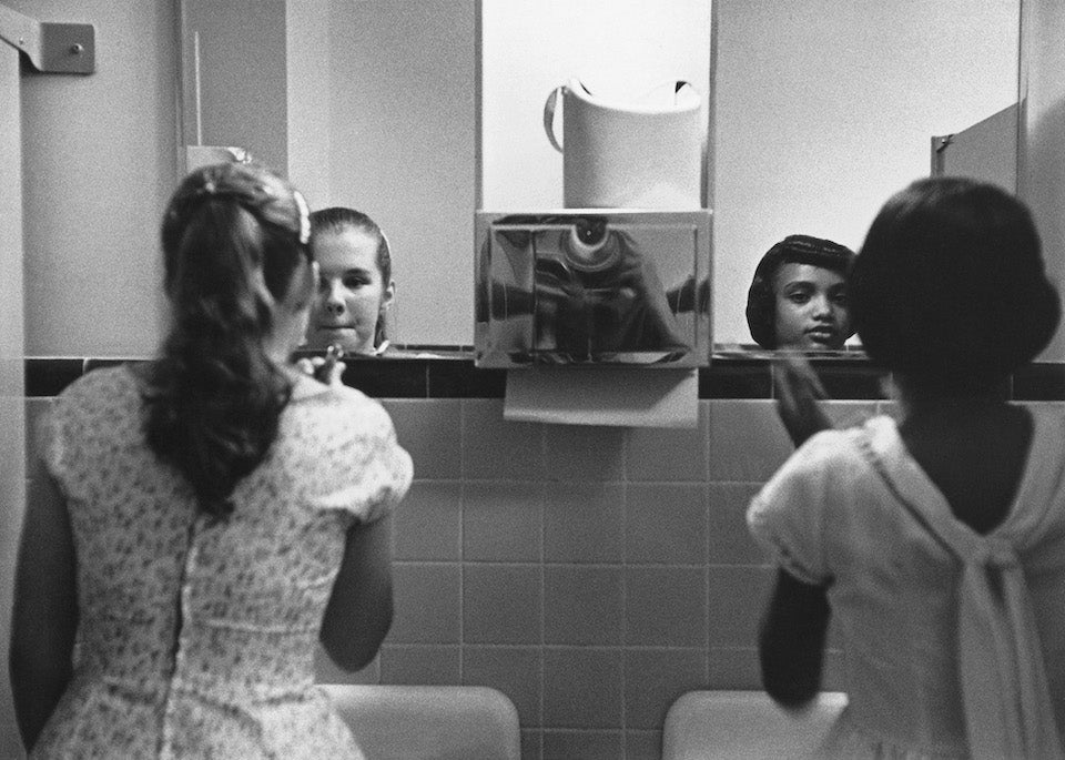 Magnum Square Print: Eve Arnold