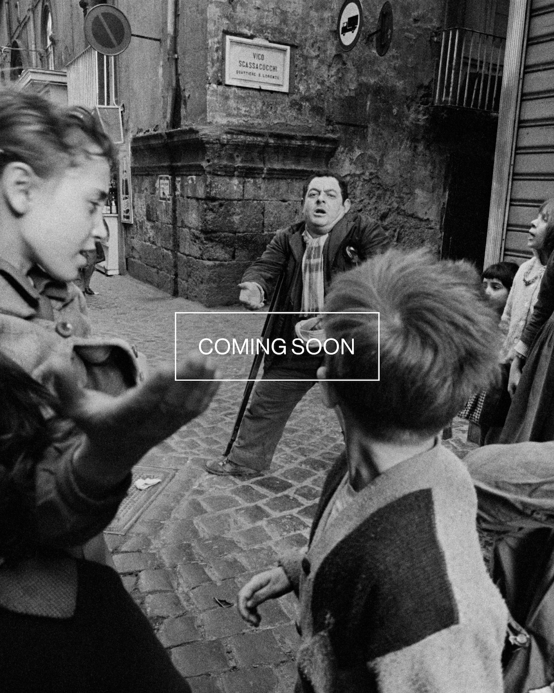 Magnum Square Print: Bruno Barbey