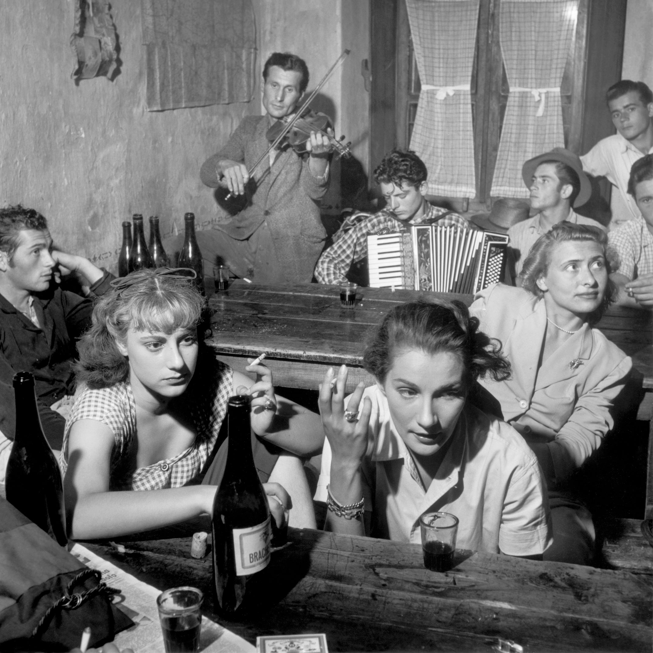 Magnum Square Print: Robert Capa