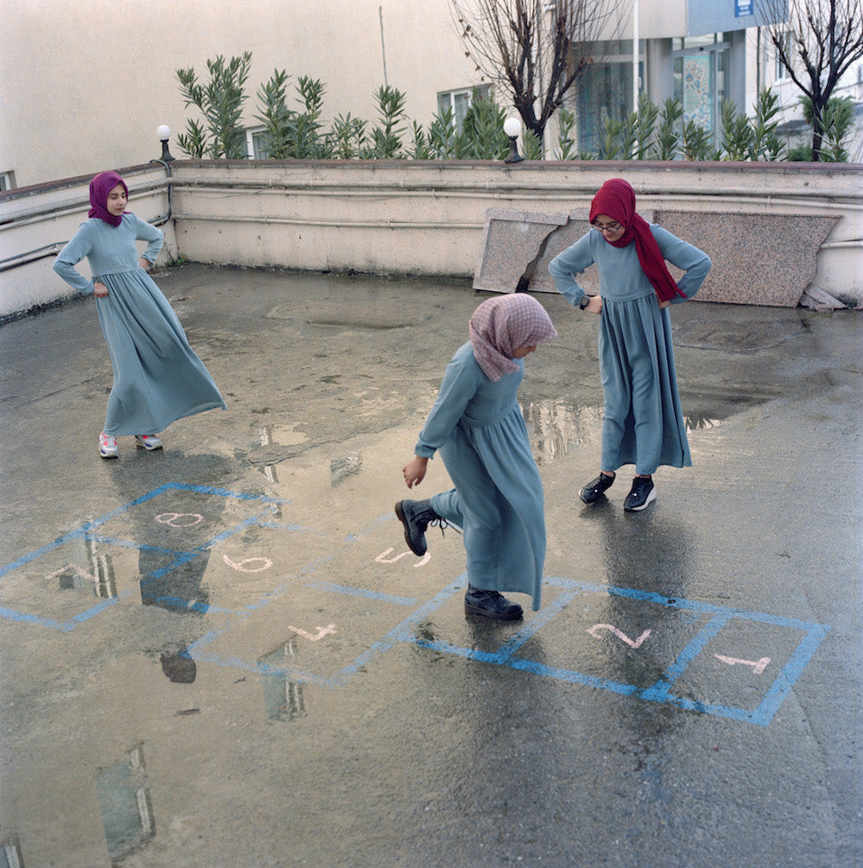 Magnum Square Print: Sabiha Çimen