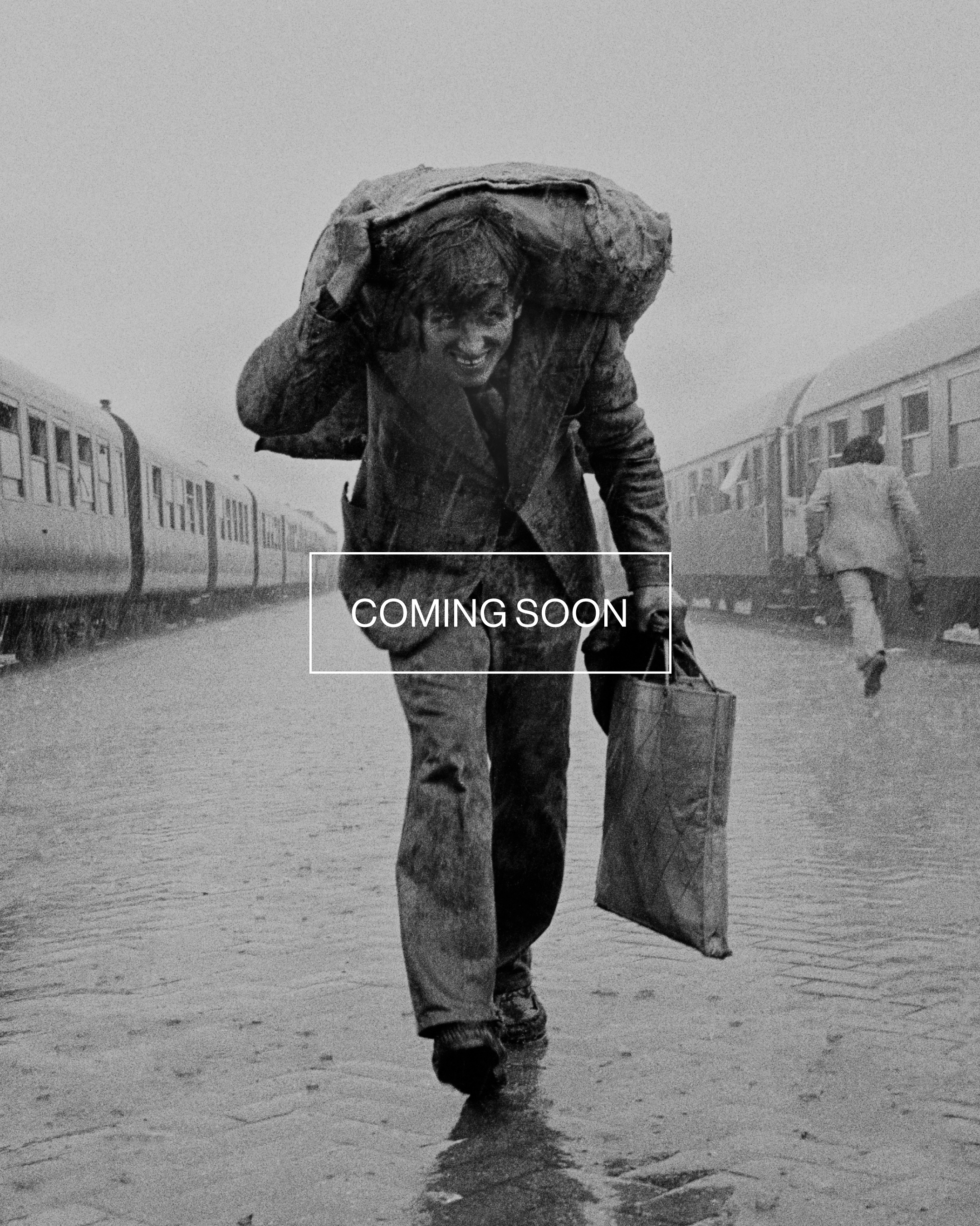 Magnum Square Print: Nikos Economopoulos