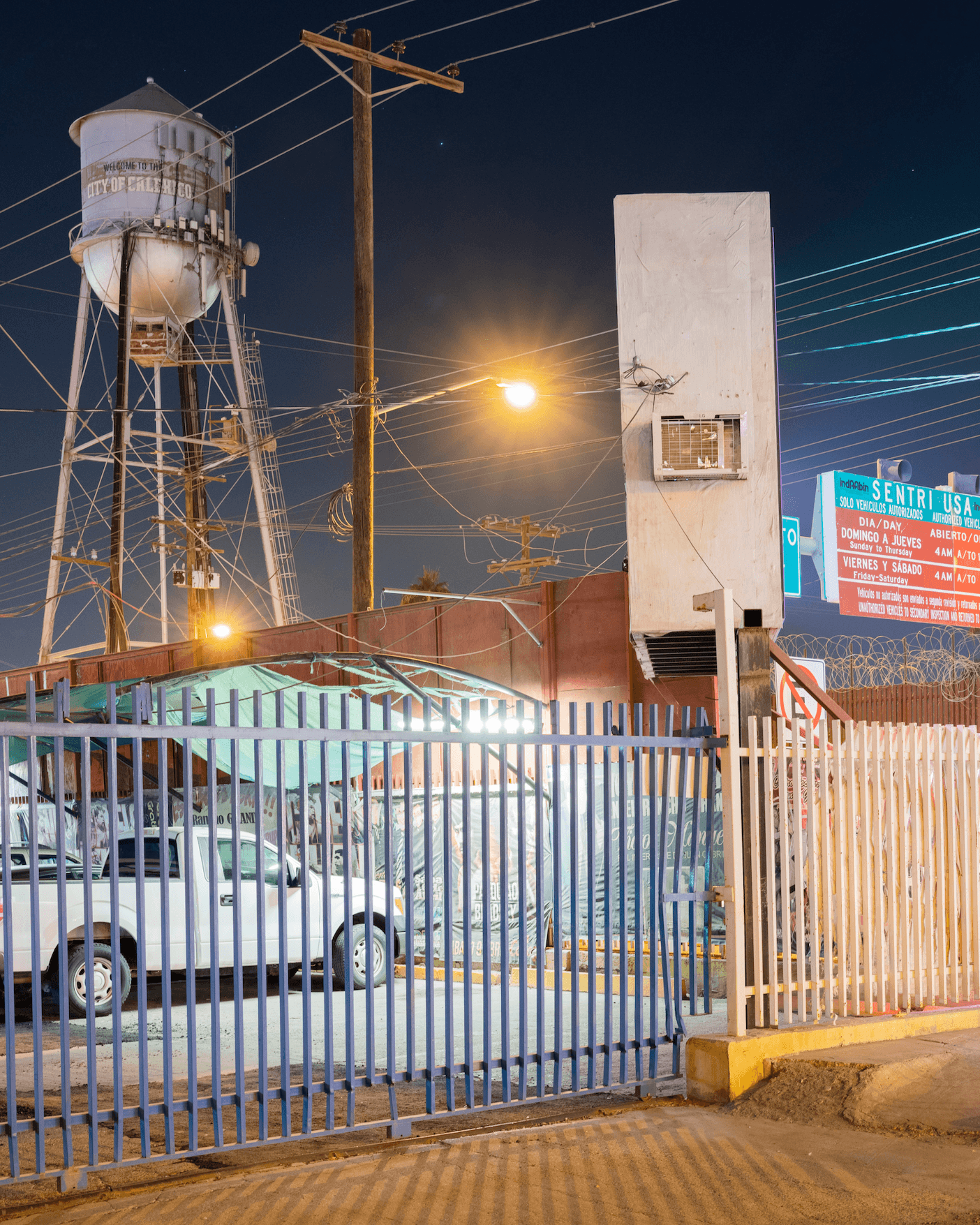 Magnum Square Print: Rafał Milach