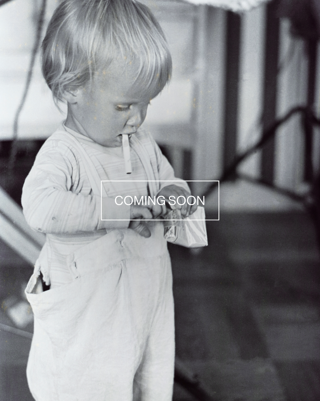 Magnum Square Print: Wayne Miller