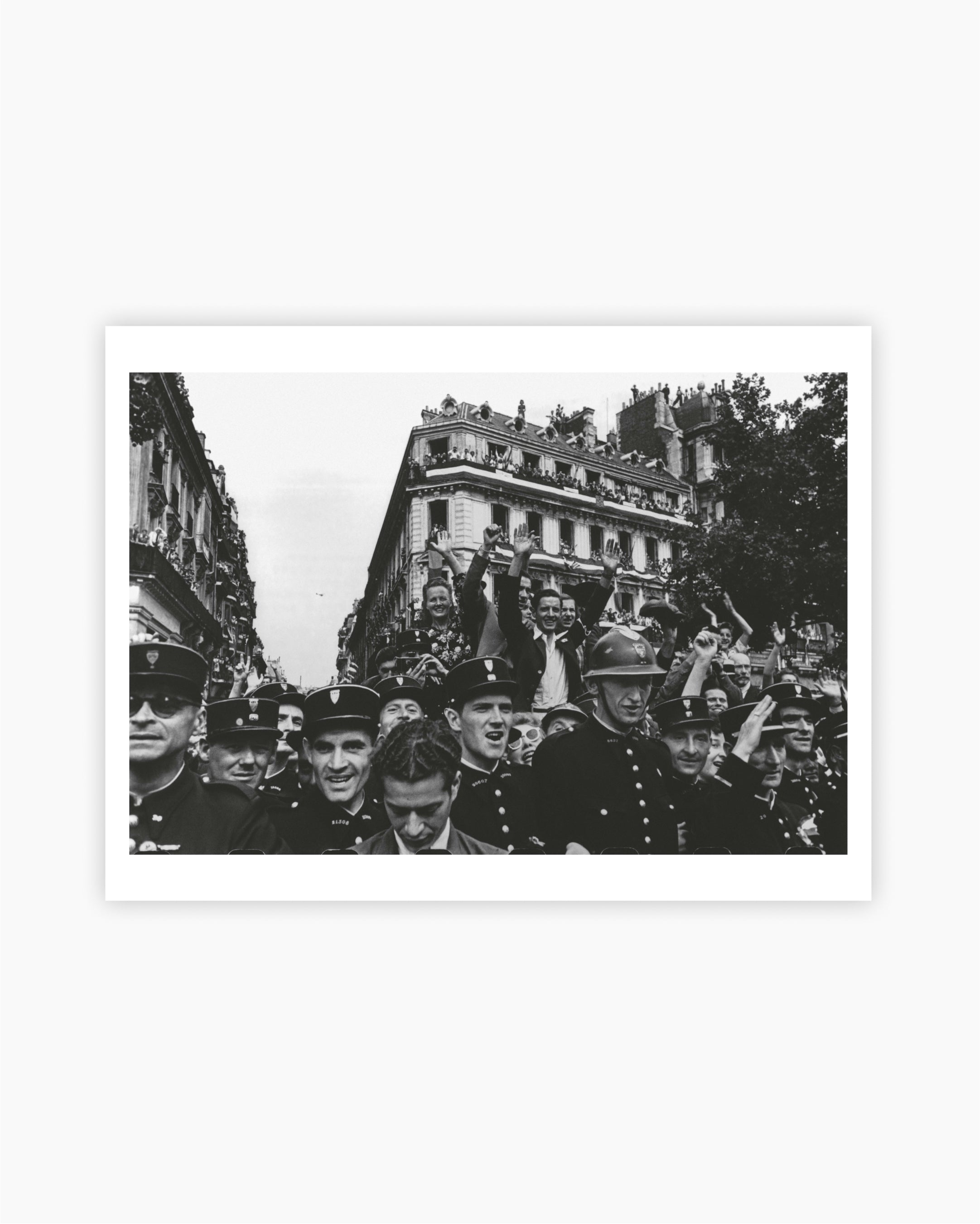 Magnum Editions Poster: Champs-Élysées. Paris, 1944