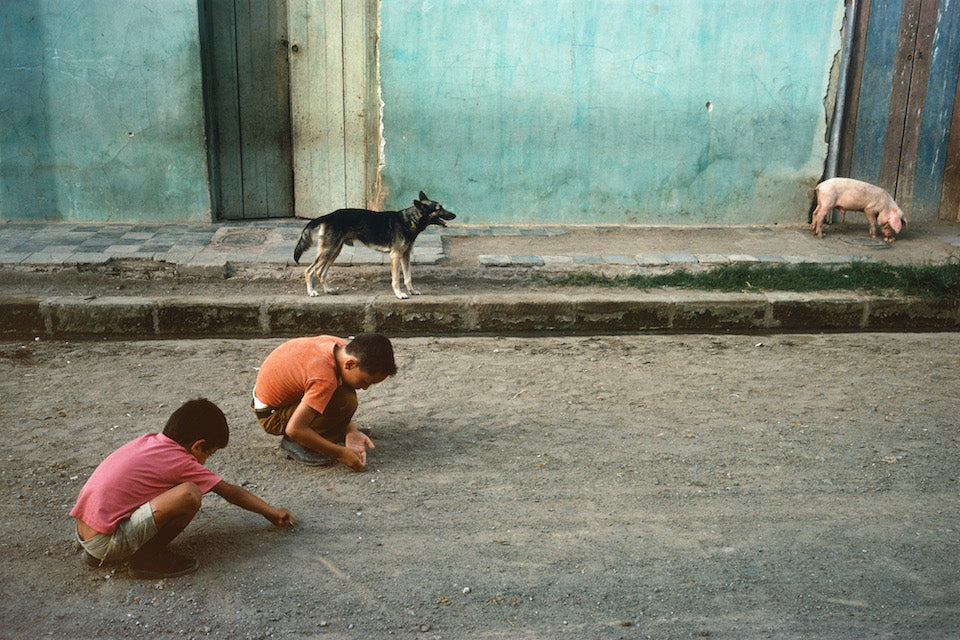 Magnum Square Print: Susan Meiselas