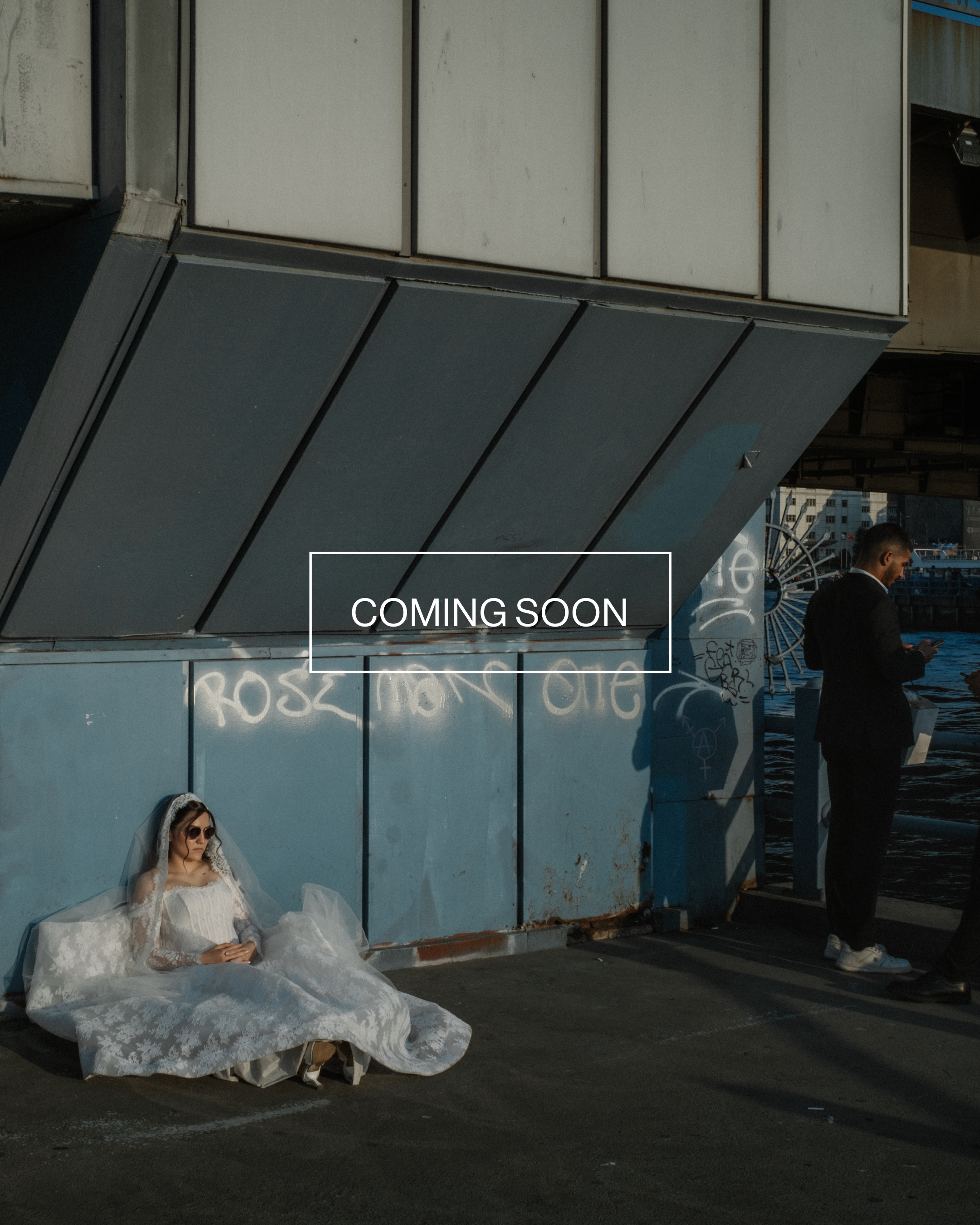 Magnum Square Print: Emin Özmen