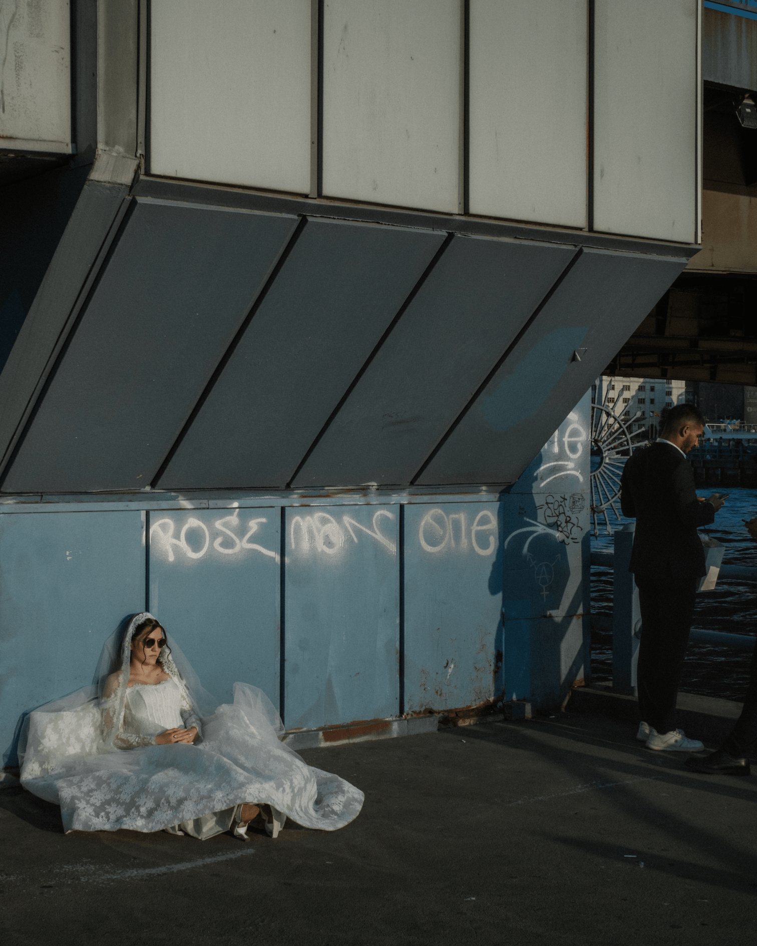 Magnum Square Print: Emin Özmen