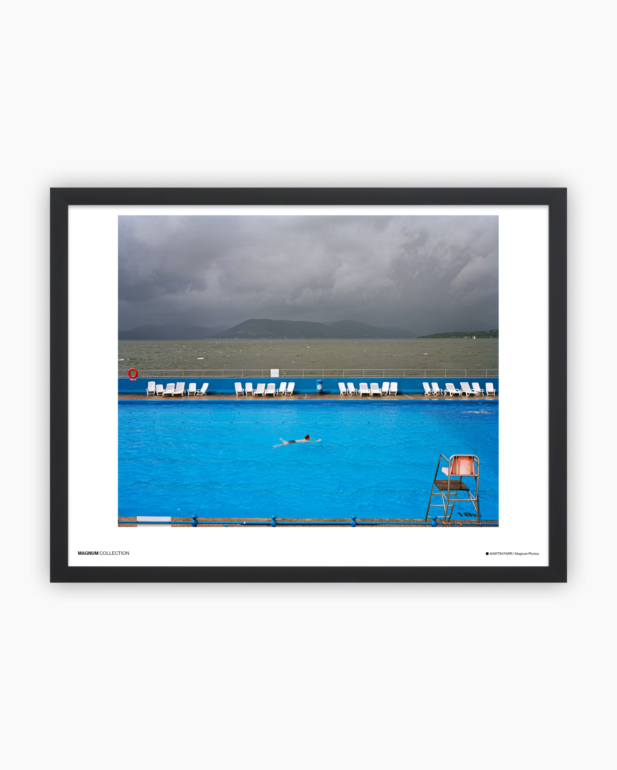 Magnum Poster: Gourock Lido, Scotland, 2004