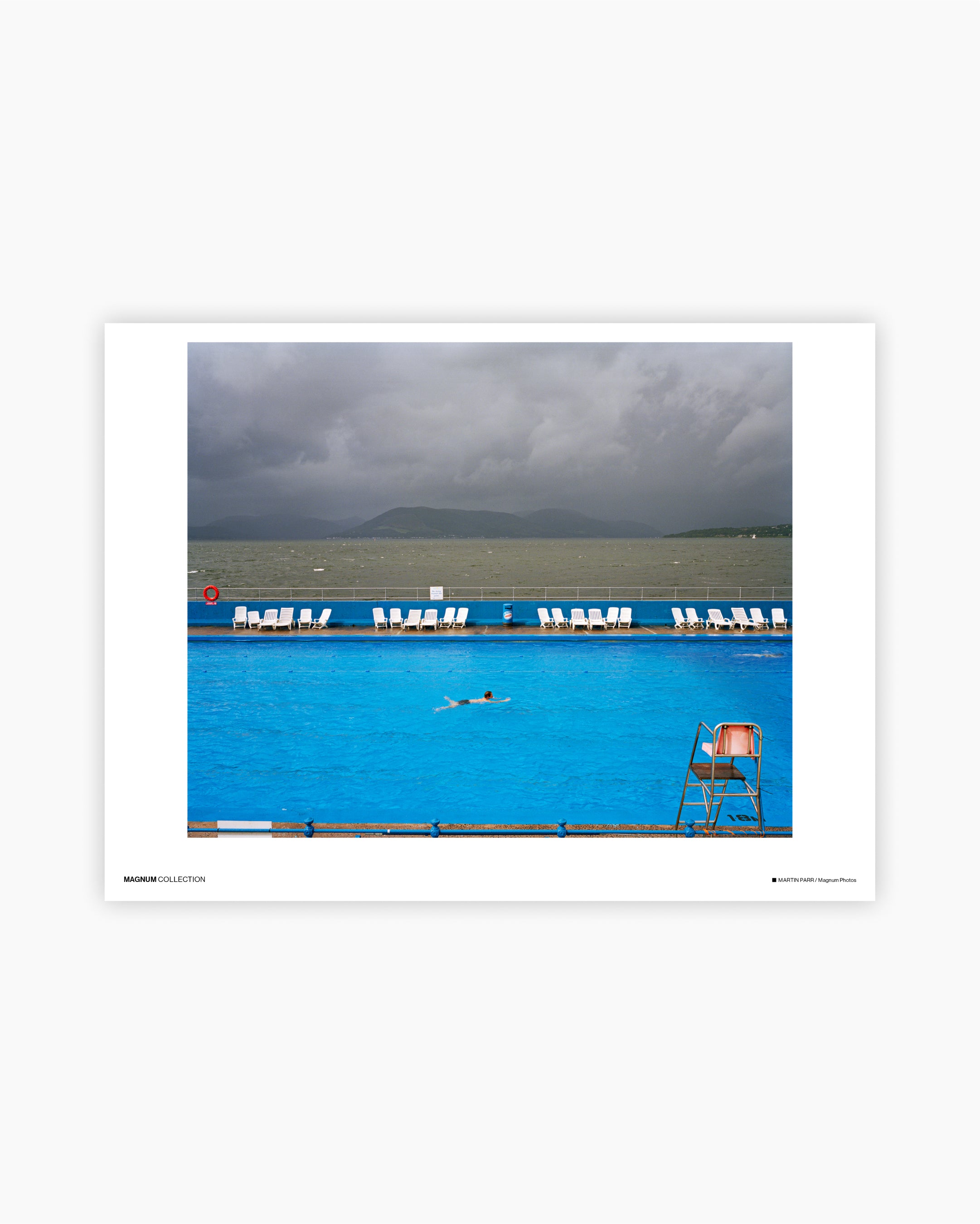 Magnum Poster: Gourock Lido, Scotland, 2004