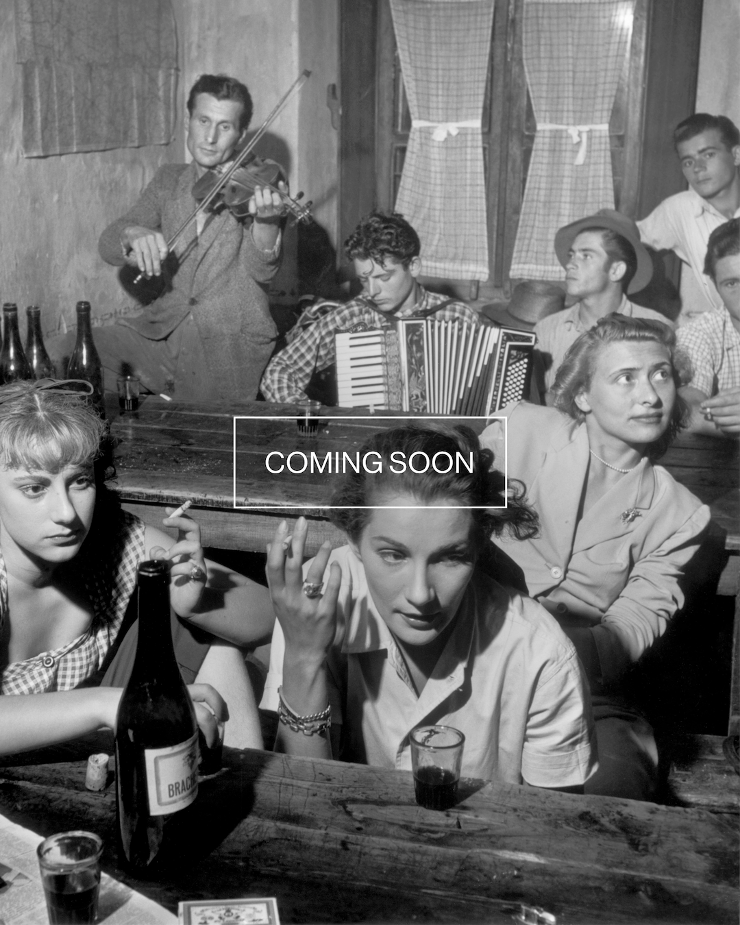 Magnum Square Print: Robert Capa