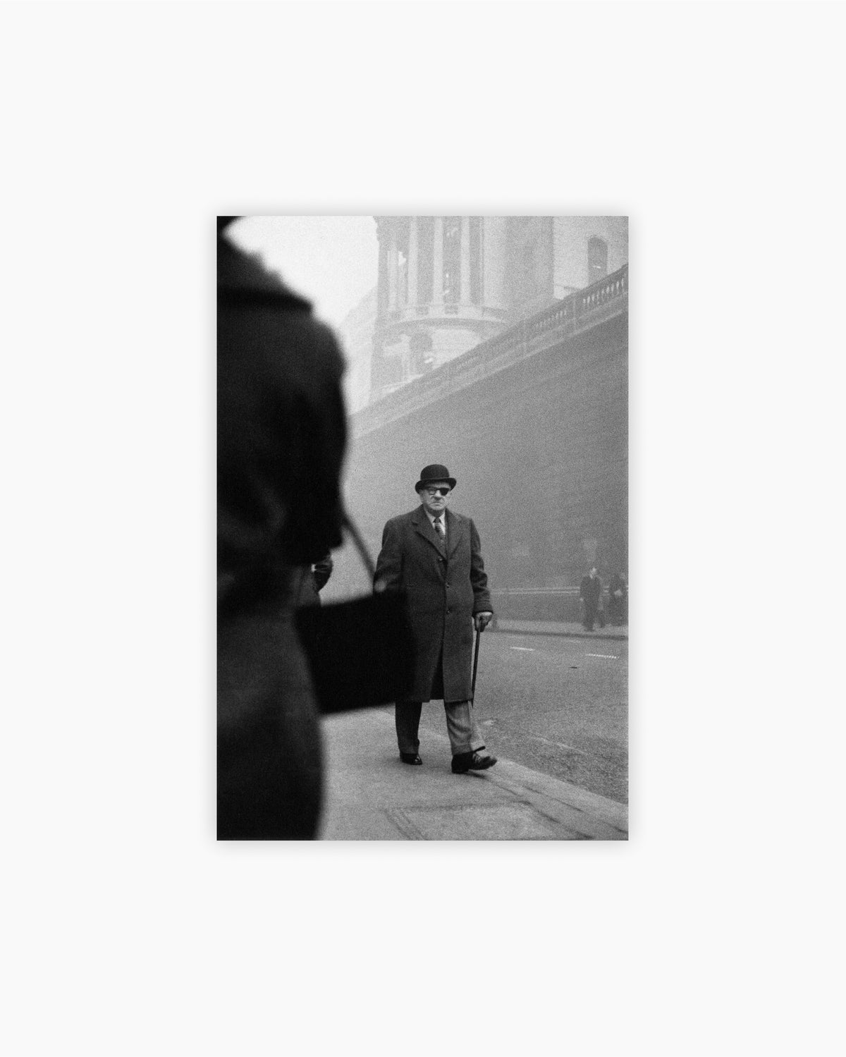 Gadescene i London fotograferet af Sergio Larraín