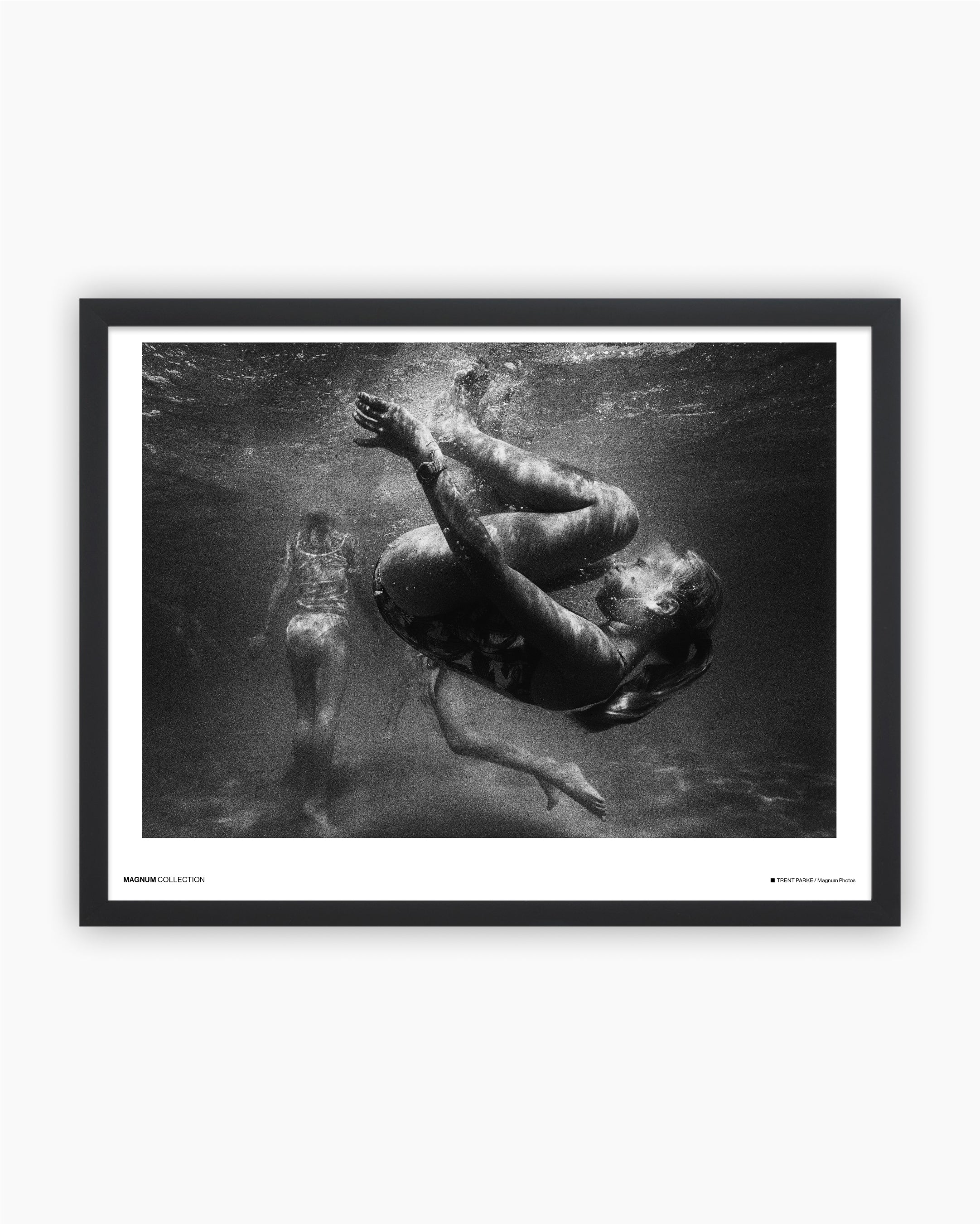 Magnum Poster: Freshwater Beach, Australia, 2000