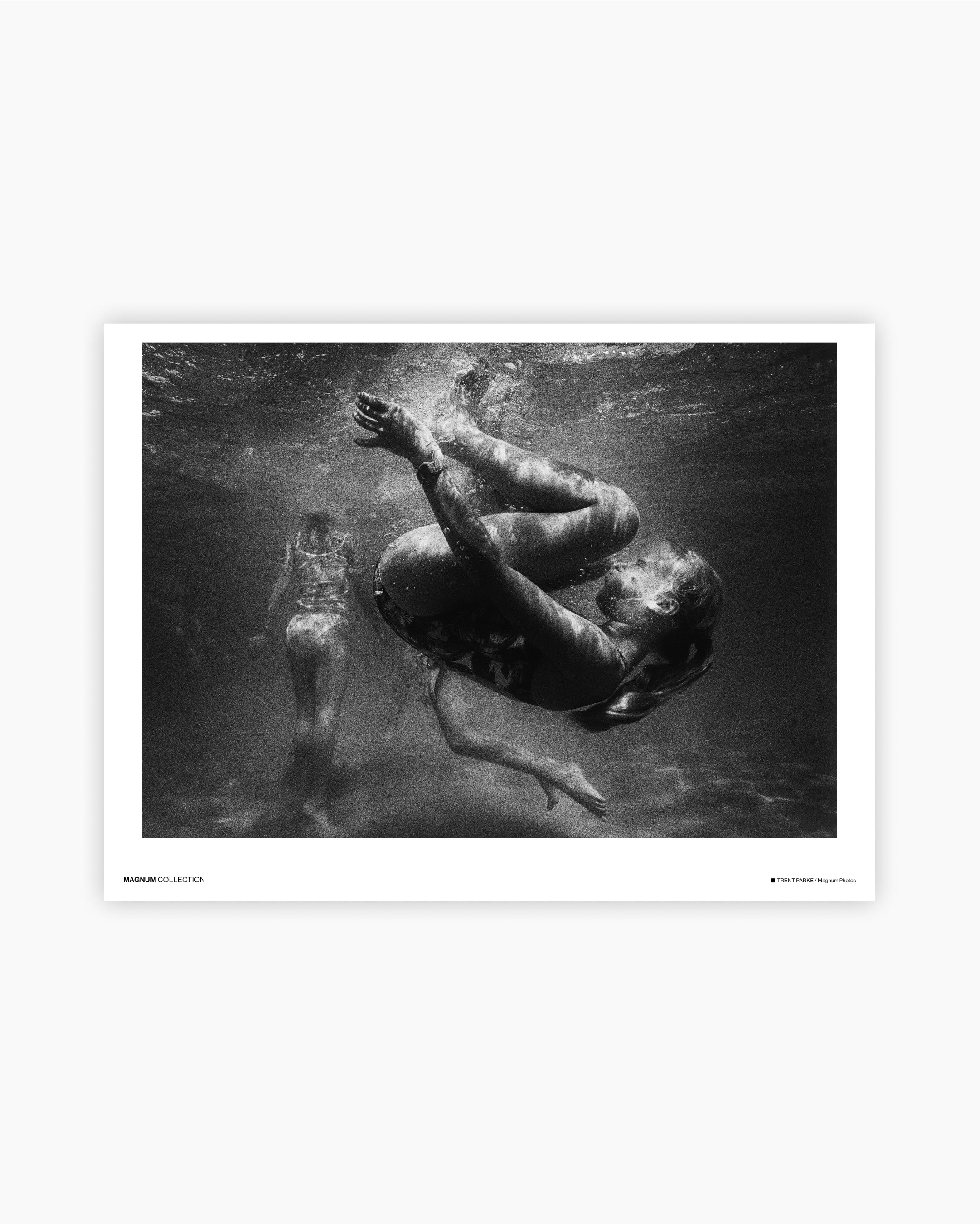 Magnum Poster: Freshwater Beach, Australia, 2000