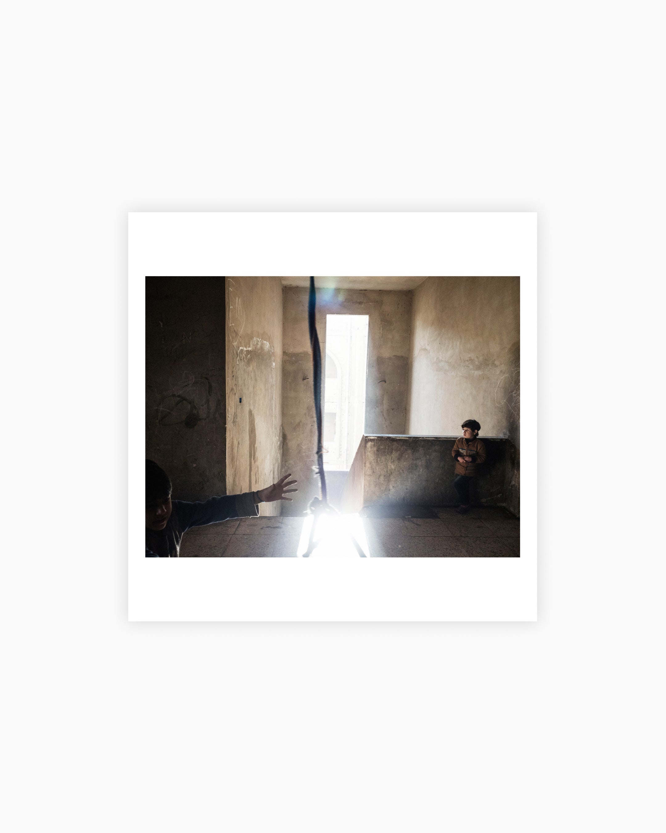 Magnum Square Print: Jérôme Sessini