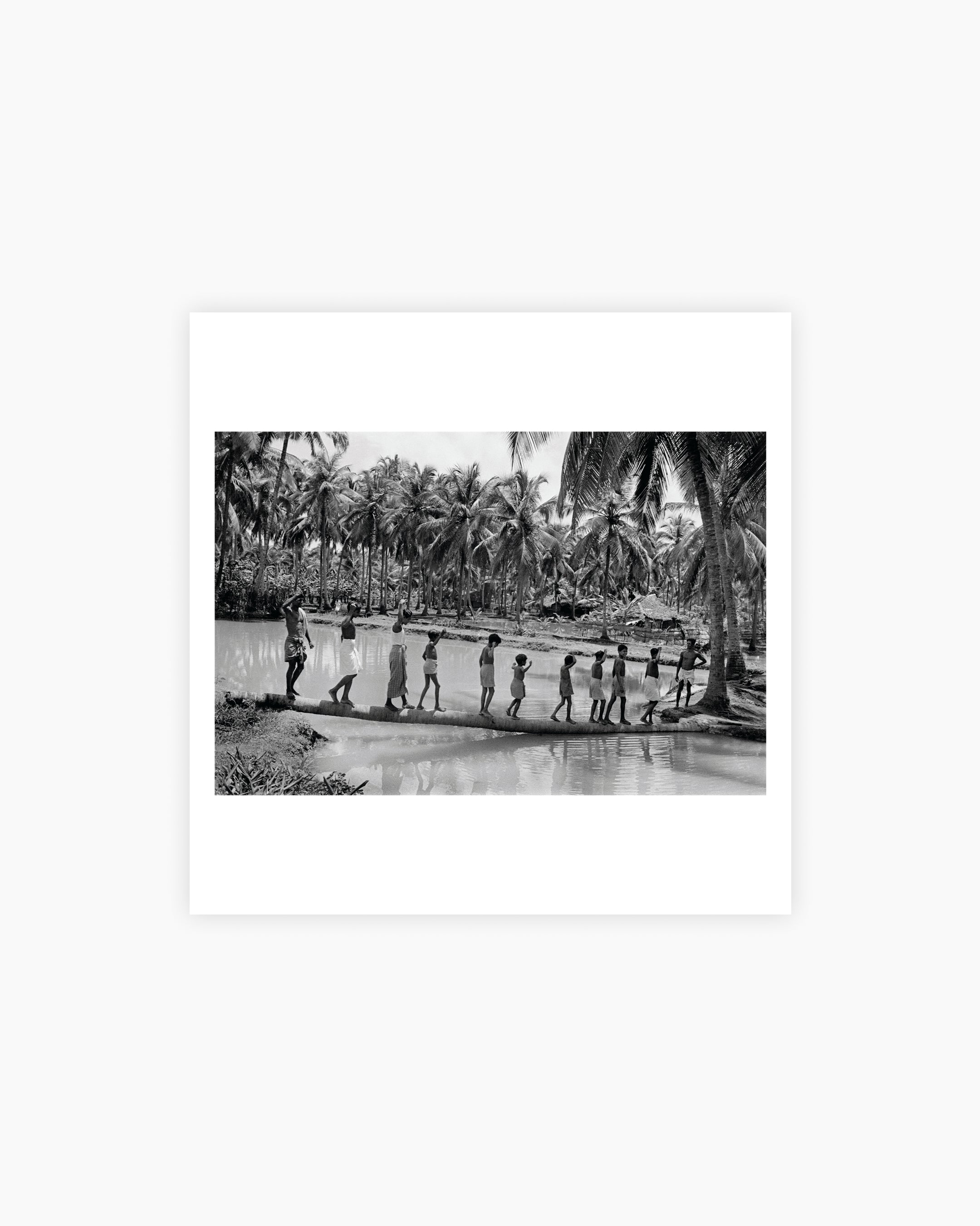 Magnum Square Print: Marilyn Silverstone