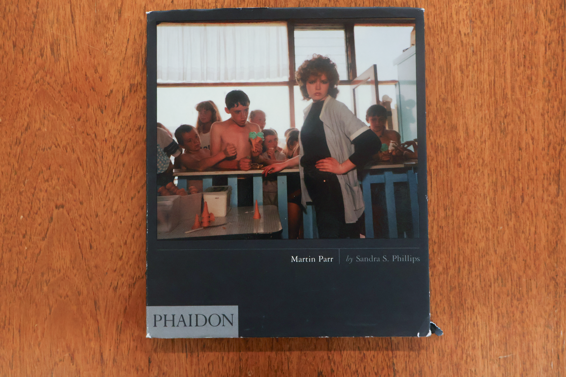 ★写真集★Martin Parr by Sandra S Phillips Martin Parr by Sandra Phillips (Worn Library Copy)