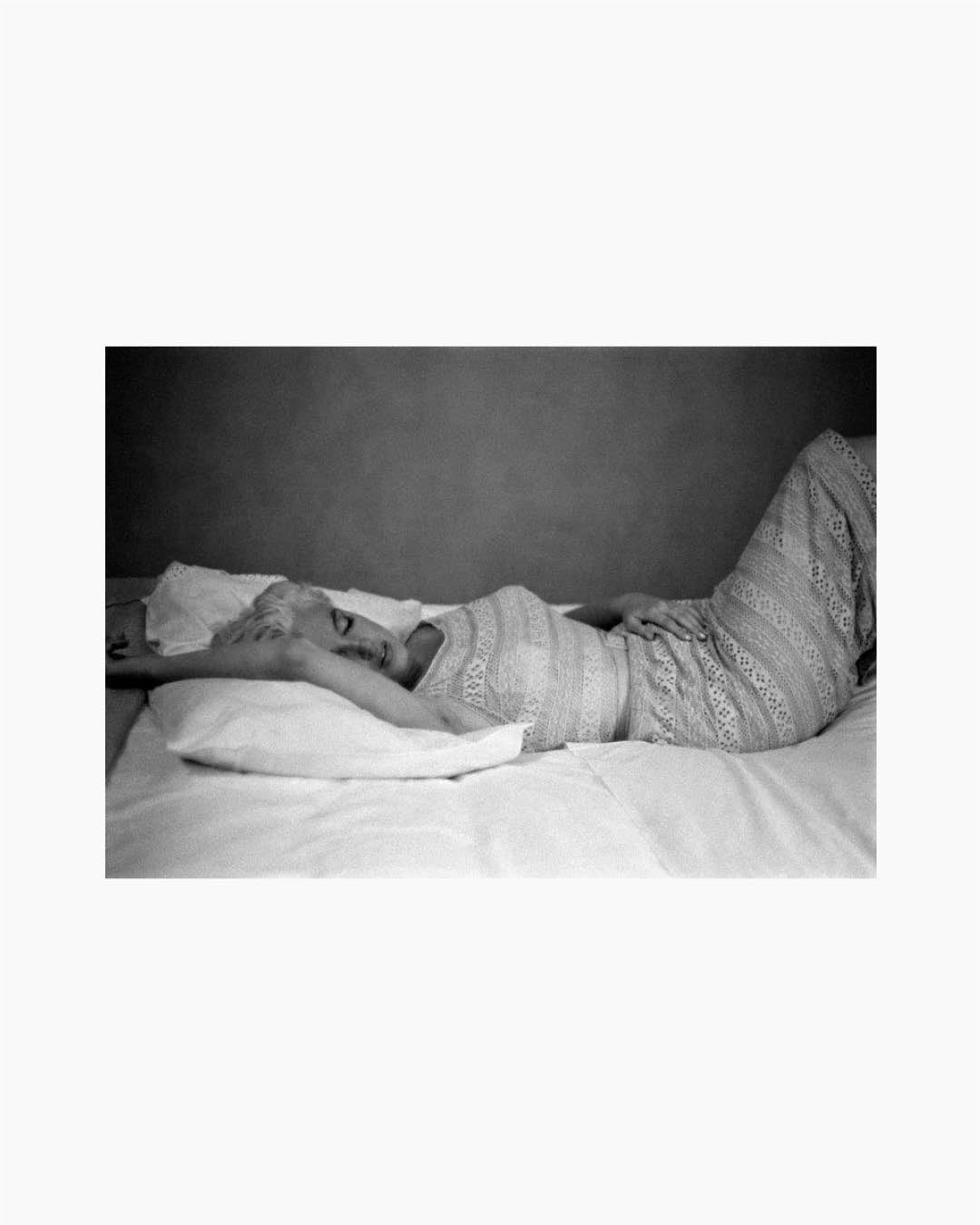 Fine Print: US actress Marilyn Monroe resting. Bement, Illinois, USA, 1955
